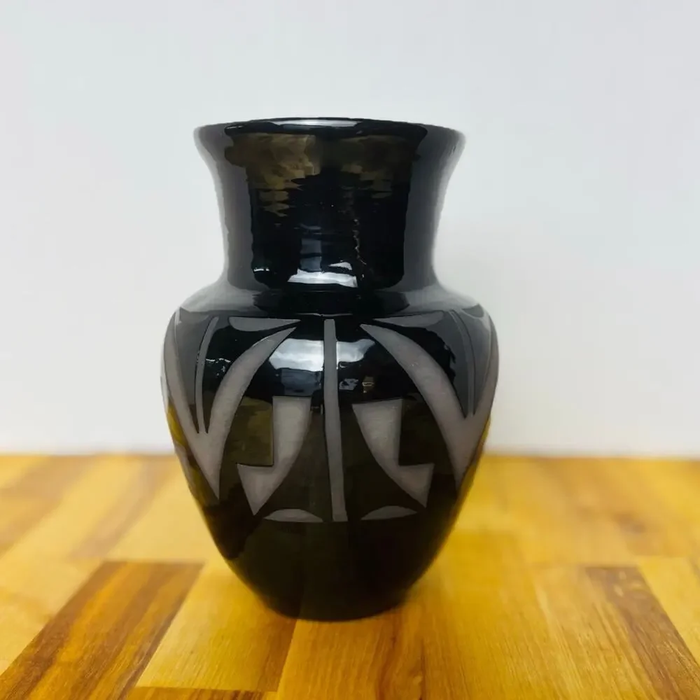 VTG R Diane Martinez Black Vase Handmade Native American Pottery Artist 1992